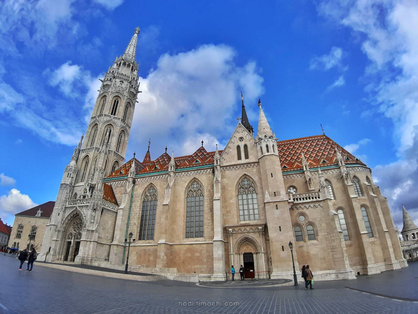 20190315T093142--Matthias church__sky_monument